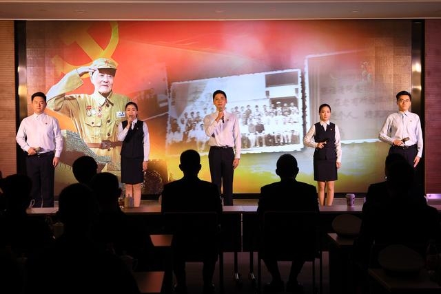 建行义乌分行举办“党的好战士”张富清同志先进事迹宣讲报告会