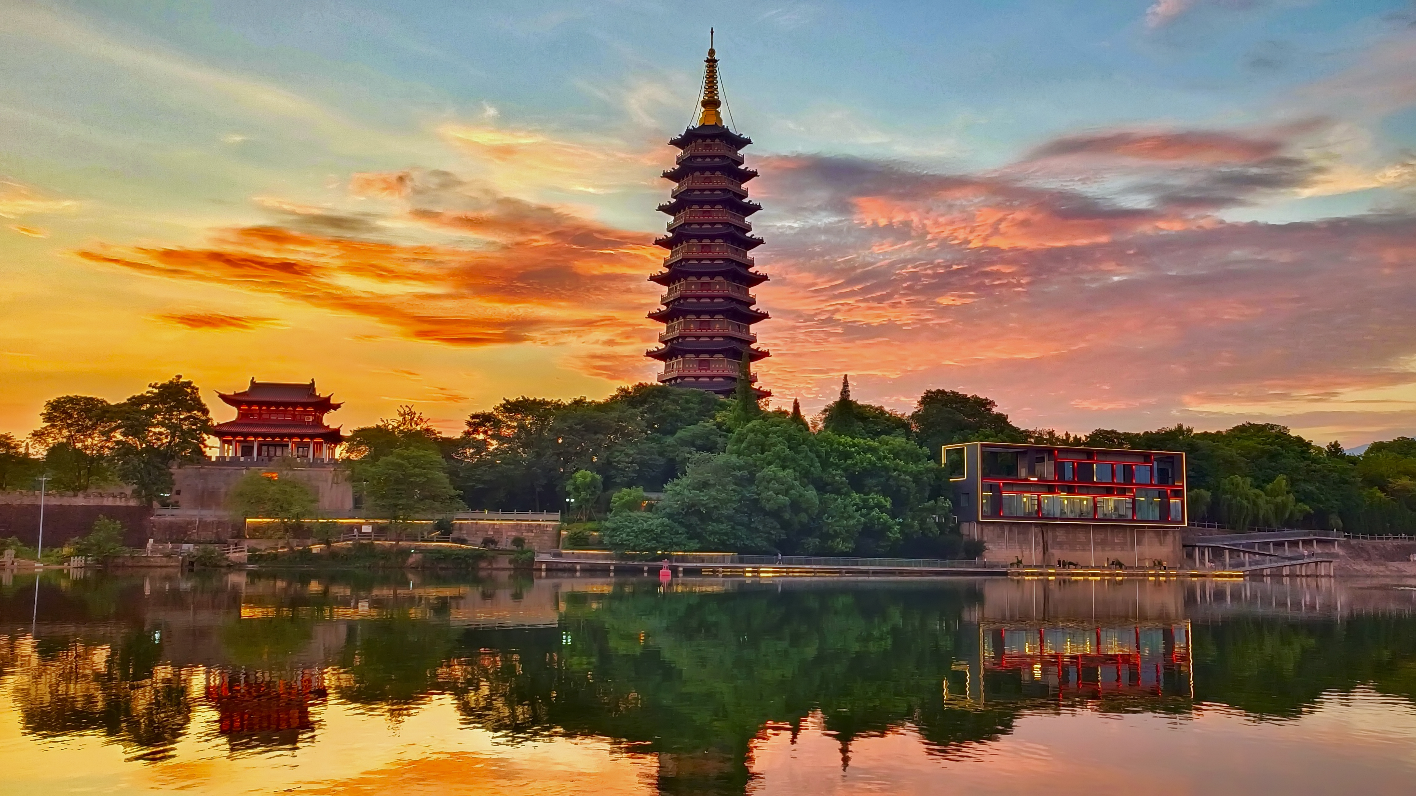 许毓坚00001.jpg 许毓坚00001.jpg