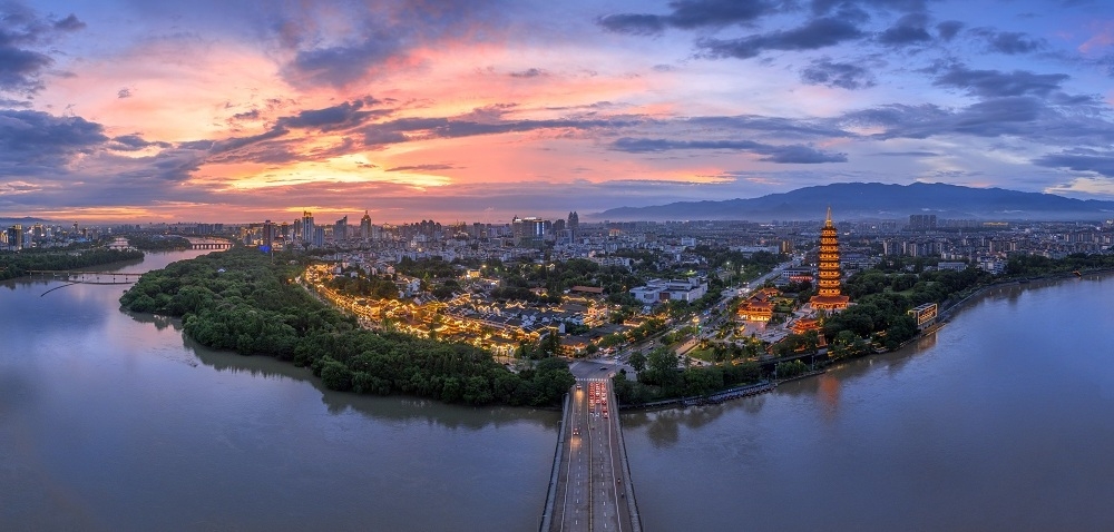 婺州古城余晖 洪兵 摄.jpg 婺州古城余晖 洪兵 摄.jpg