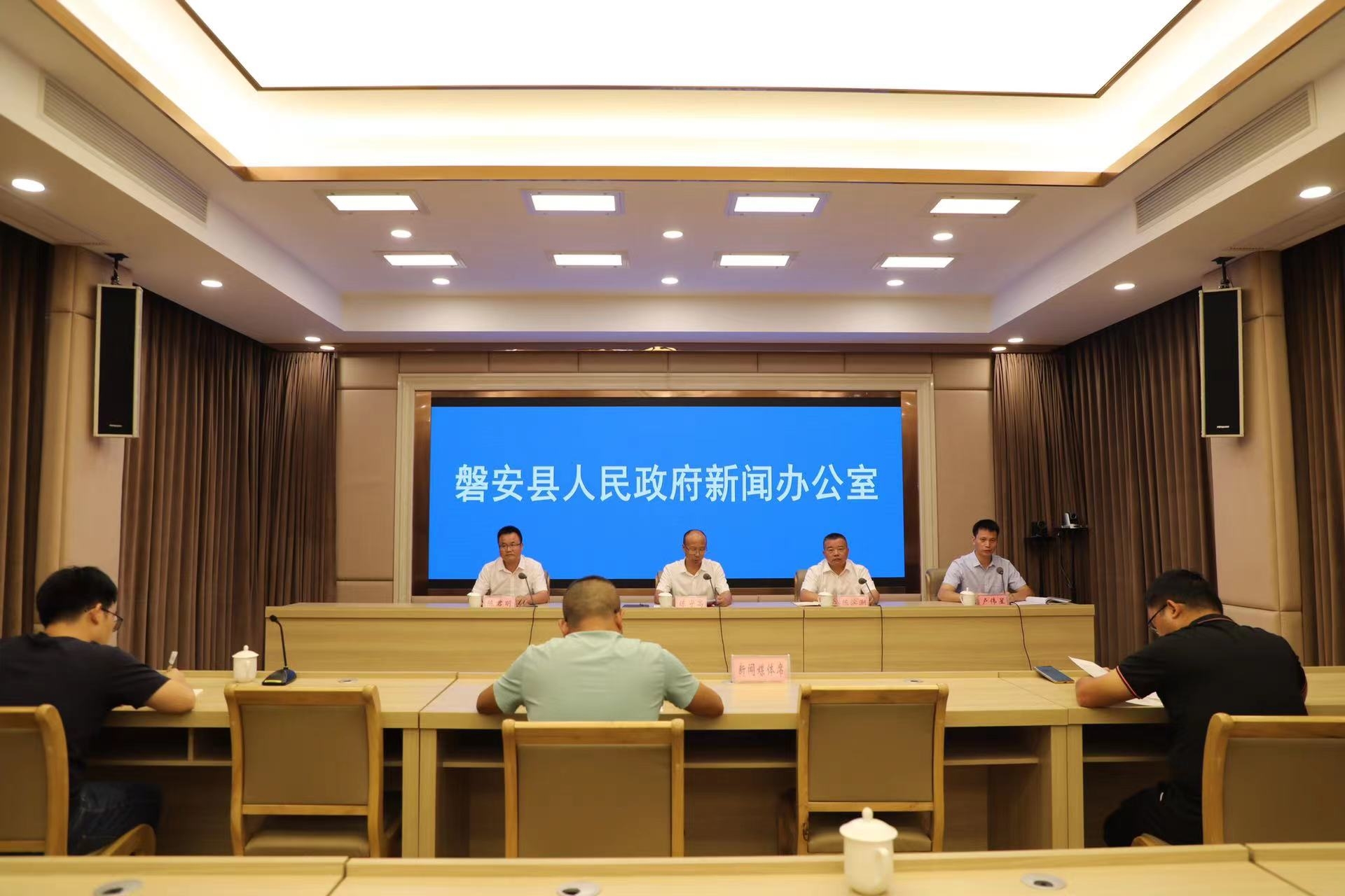 b31191e6f3924e3ad3bcfe4026b10ef.jpg b31191e6f3924e3ad3bcfe4026b10ef.jpg