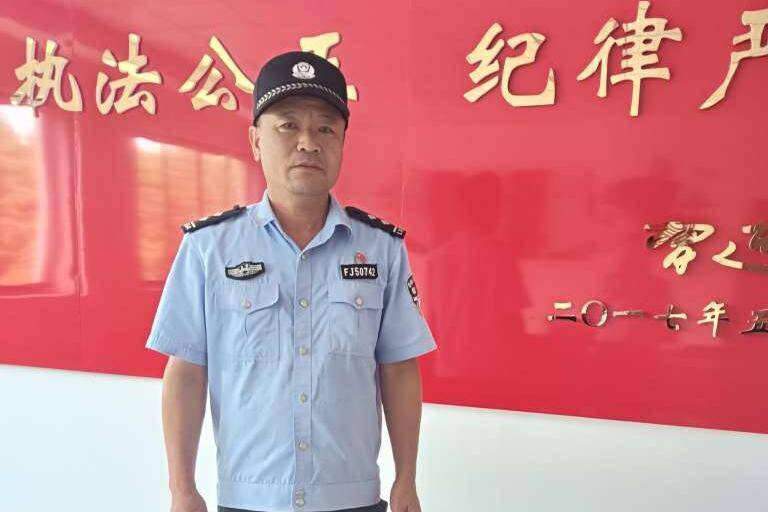 暖暖的金华丨又是他！曾跳江救人的辅警再次挺身而出