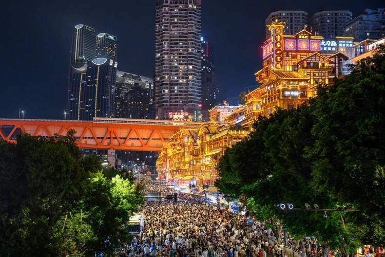 国庆中秋假期市场观察：市场运行平稳 消费活力释放
